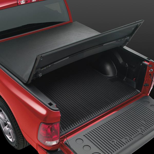 DNA Motoring, Soft Vinyl Tri-Fold Tonneau Cover 00-04 Dodge Dakota 5.25 ft. Fleetside Bed